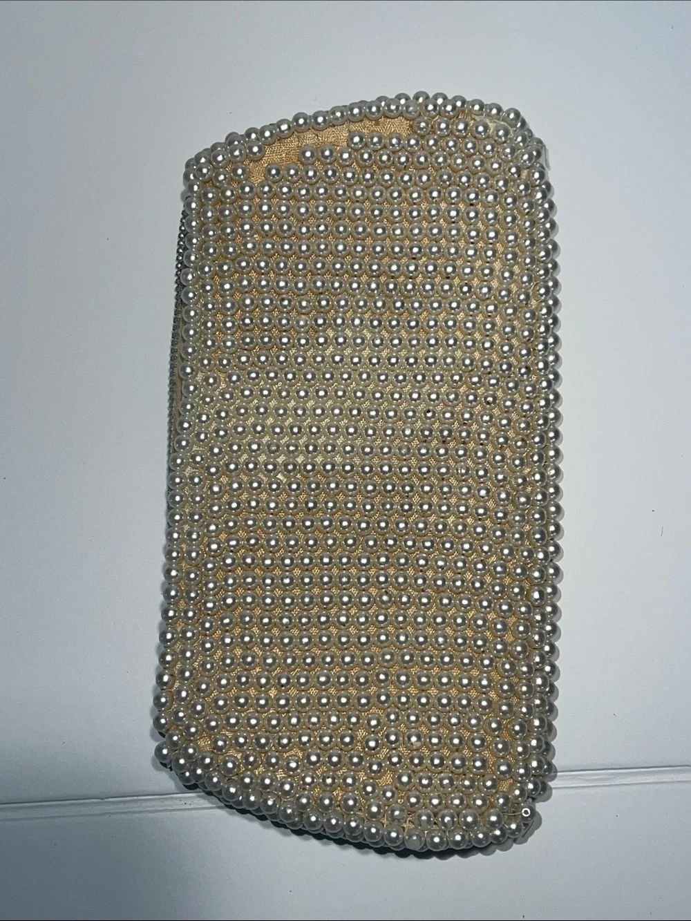 N/A sophisticated cream